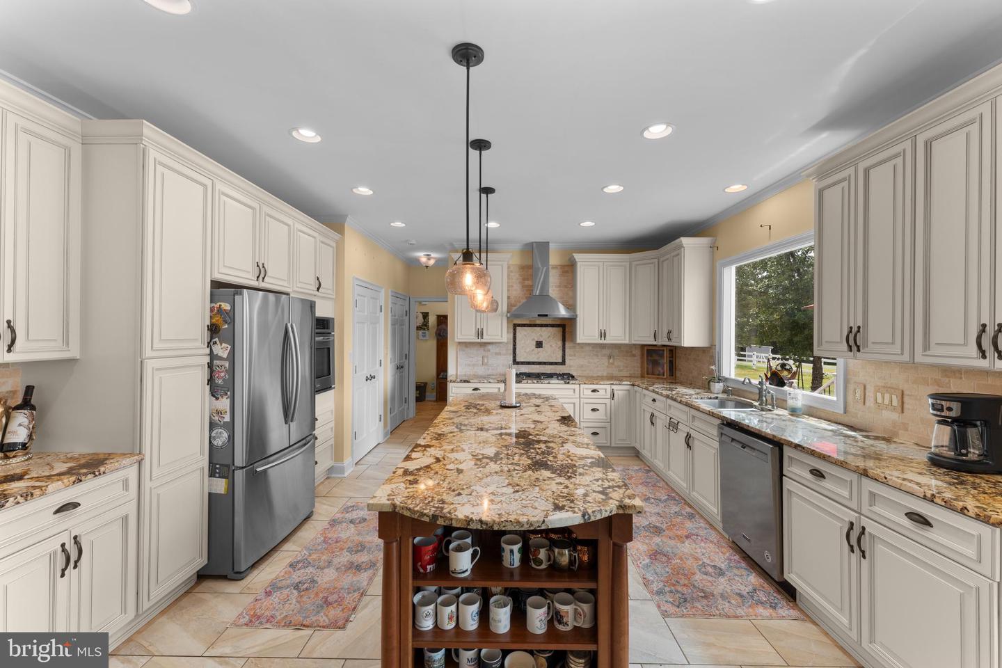 7330 SNOW HILL DR, SPOTSYLVANIA, Virginia 22551, 6 Bedrooms Bedrooms, ,3 BathroomsBathrooms,Residential,For sale,7330 SNOW HILL DR,VASP2034652 MLS # VASP2034652