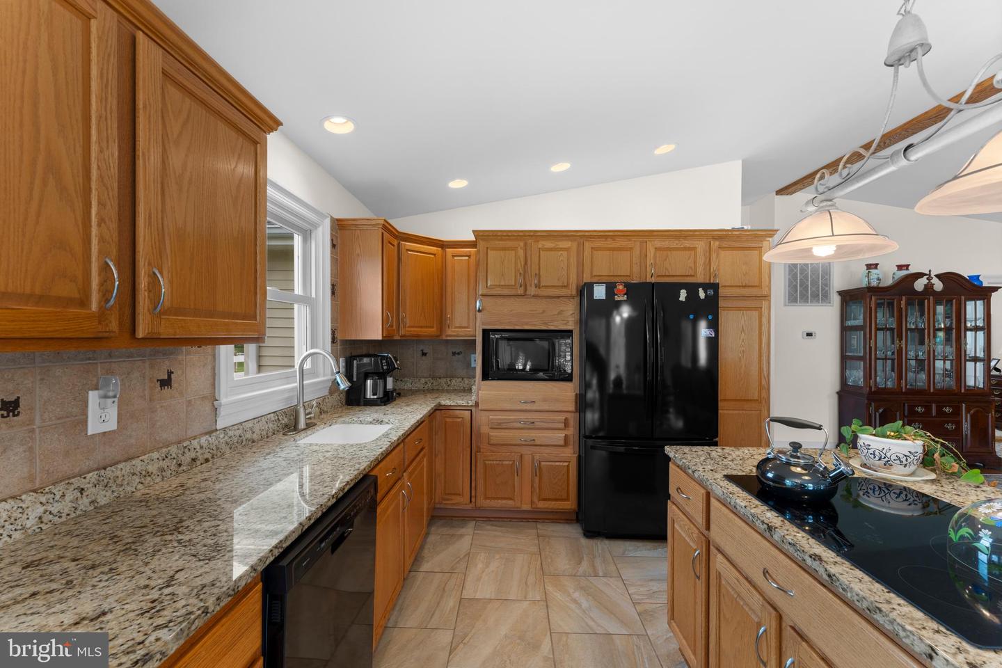 7330 SNOW HILL DR, SPOTSYLVANIA, Virginia 22551, 6 Bedrooms Bedrooms, ,3 BathroomsBathrooms,Residential,For sale,7330 SNOW HILL DR,VASP2034652 MLS # VASP2034652