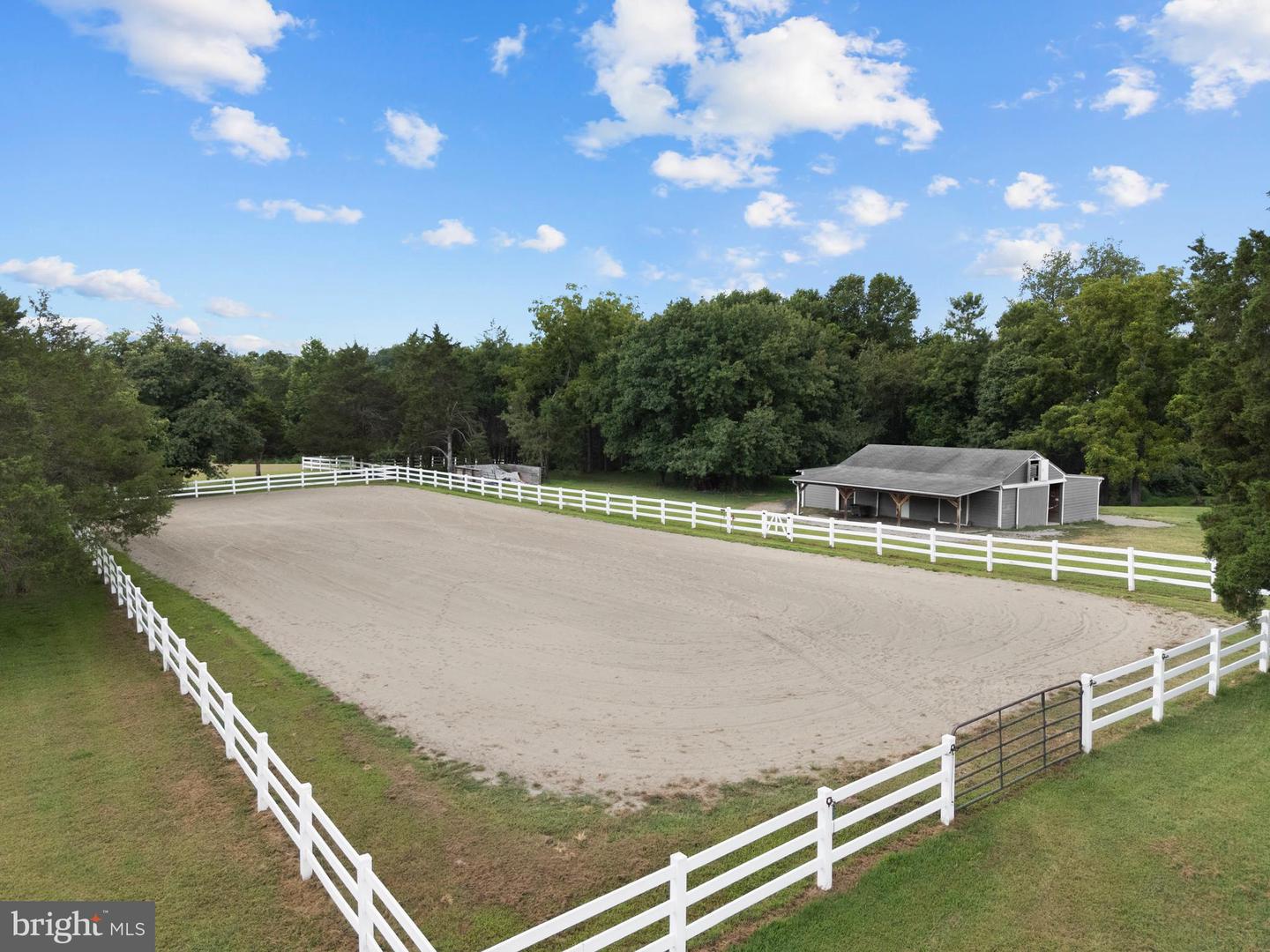 7330 SNOW HILL DR, SPOTSYLVANIA, Virginia 22551, 6 Bedrooms Bedrooms, ,3 BathroomsBathrooms,Residential,For sale,7330 SNOW HILL DR,VASP2034652 MLS # VASP2034652