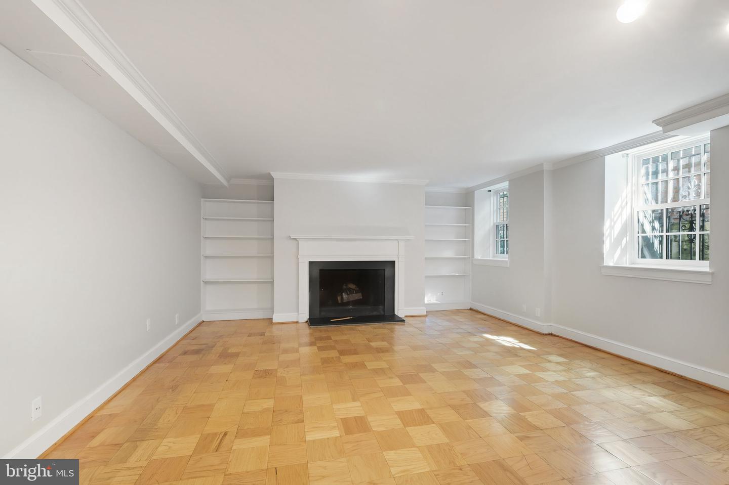 1317 4TH ST SW, WASHINGTON, District Of Columbia 20024, 4 Bedrooms Bedrooms, ,4 BathroomsBathrooms,Residential,For sale,1317 4TH ST SW,DCDC2211998 MLS # DCDC2211998 1317 4TH ST SW, WASHINGTON, District Of Columbia 20024, 4 Bedrooms Bedrooms, ,4 BathroomsBathrooms,Residential,For sale,1317 4TH ST SW,DCDC2211998 MLS # DCDC2211998