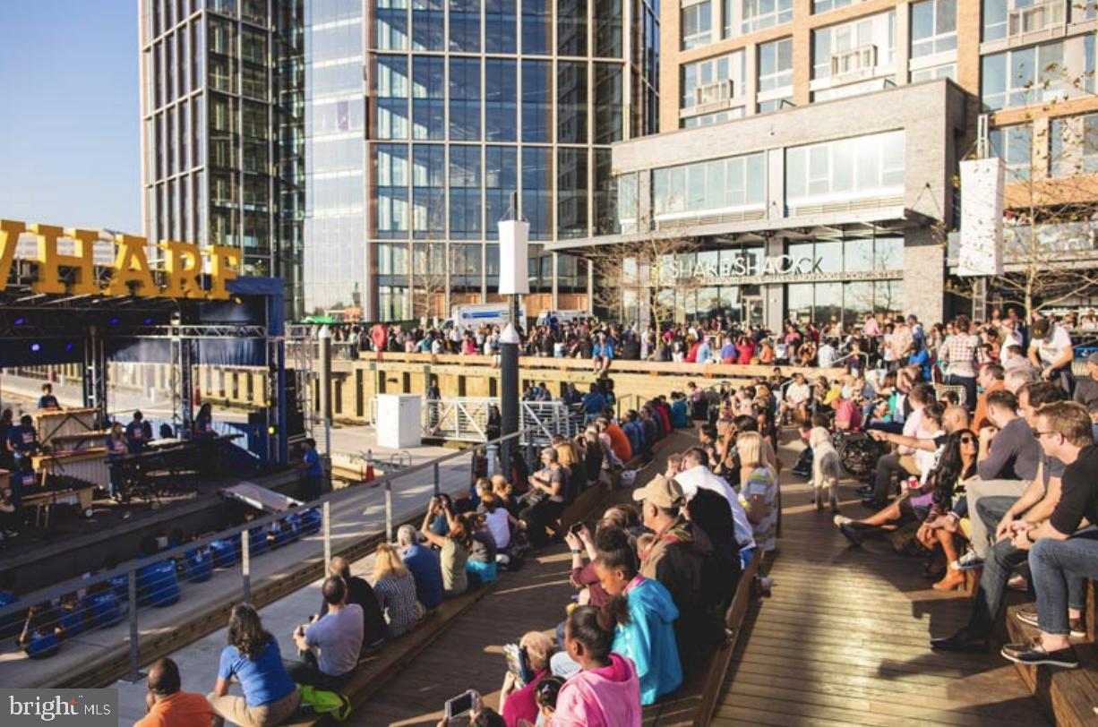 1317 4TH ST SW, WASHINGTON, District Of Columbia 20024, 4 Bedrooms Bedrooms, ,4 BathroomsBathrooms,Residential,For sale,1317 4TH ST SW,DCDC2211998 MLS # DCDC2211998 1317 4TH ST SW, WASHINGTON, District Of Columbia 20024, 4 Bedrooms Bedrooms, ,4 BathroomsBathrooms,Residential,For sale,1317 4TH ST SW,DCDC2211998 MLS # DCDC2211998