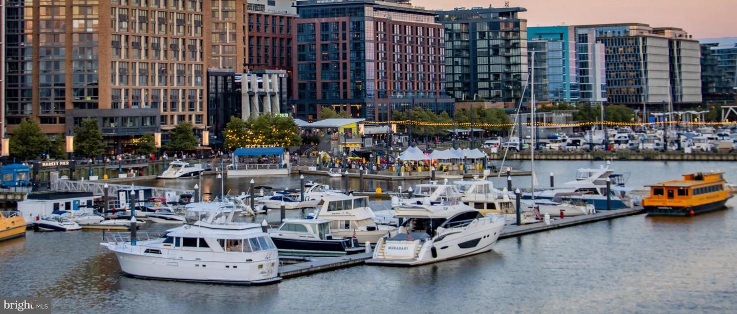 1317 4TH ST SW, WASHINGTON, District Of Columbia 20024, 4 Bedrooms Bedrooms, ,4 BathroomsBathrooms,Residential,For sale,1317 4TH ST SW,DCDC2211998 MLS # DCDC2211998 1317 4TH ST SW, WASHINGTON, District Of Columbia 20024, 4 Bedrooms Bedrooms, ,4 BathroomsBathrooms,Residential,For sale,1317 4TH ST SW,DCDC2211998 MLS # DCDC2211998