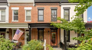 260 WARREN NE, WASHINGTON, District Of Columbia 20002, 2 Bedrooms Bedrooms, 3 Rooms Rooms,1 BathroomBathrooms,Residential,For sale,260 WARREN NE,DCDC2212970 MLS # DCDC2212970