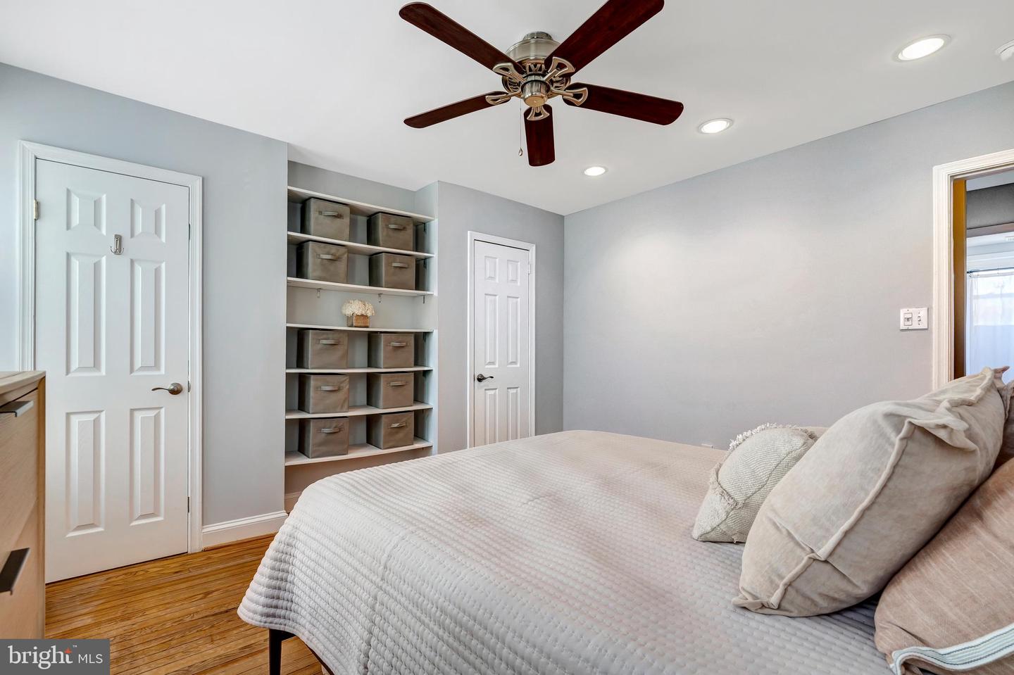 913 4TH ST NE, WASHINGTON, District Of Columbia 20002, 2 Bedrooms Bedrooms, ,1 BathroomBathrooms,Residential,For sale,913 4TH ST NE,DCDC2213162 MLS # DCDC2213162