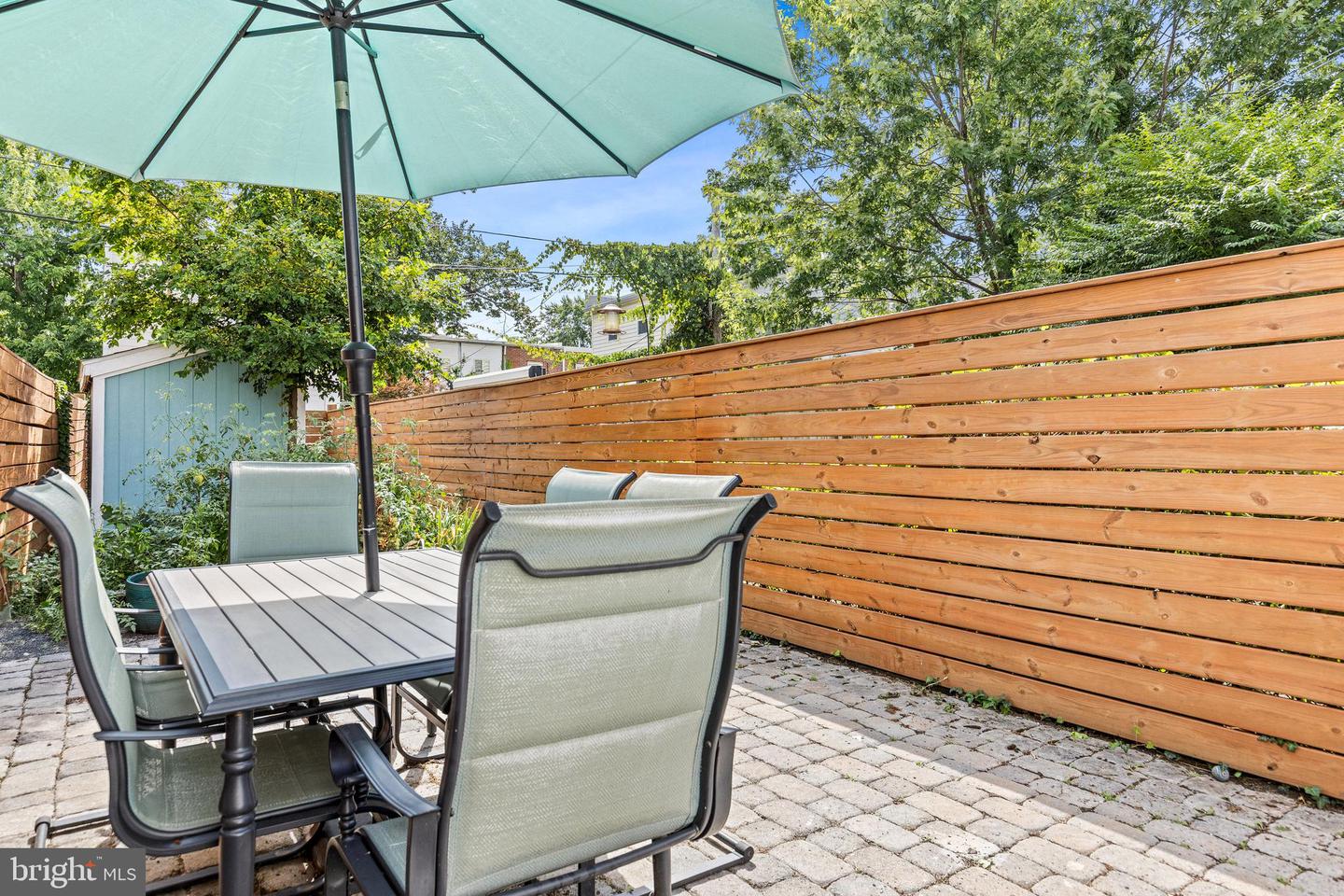 913 4TH ST NE, WASHINGTON, District Of Columbia 20002, 2 Bedrooms Bedrooms, ,1 BathroomBathrooms,Residential,For sale,913 4TH ST NE,DCDC2213162 MLS # DCDC2213162