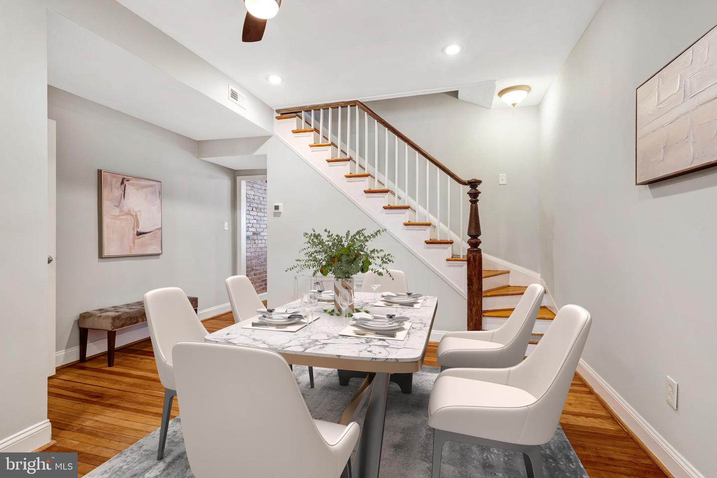 913 4TH ST NE, WASHINGTON, District Of Columbia 20002, 2 Bedrooms Bedrooms, ,1 BathroomBathrooms,Residential,For sale,913 4TH ST NE,DCDC2213162 MLS # DCDC2213162