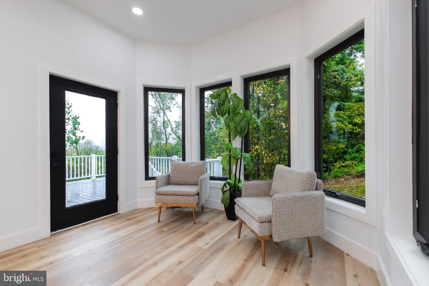 12816 FURNACE MOUNTAIN RD, LOVETTSVILLE, Virginia 20180, 5 Bedrooms Bedrooms, 10 Rooms Rooms,4 BathroomsBathrooms,Residential,For sale,12816 FURNACE MOUNTAIN RD,VALO2103654 MLS # VALO2103654
