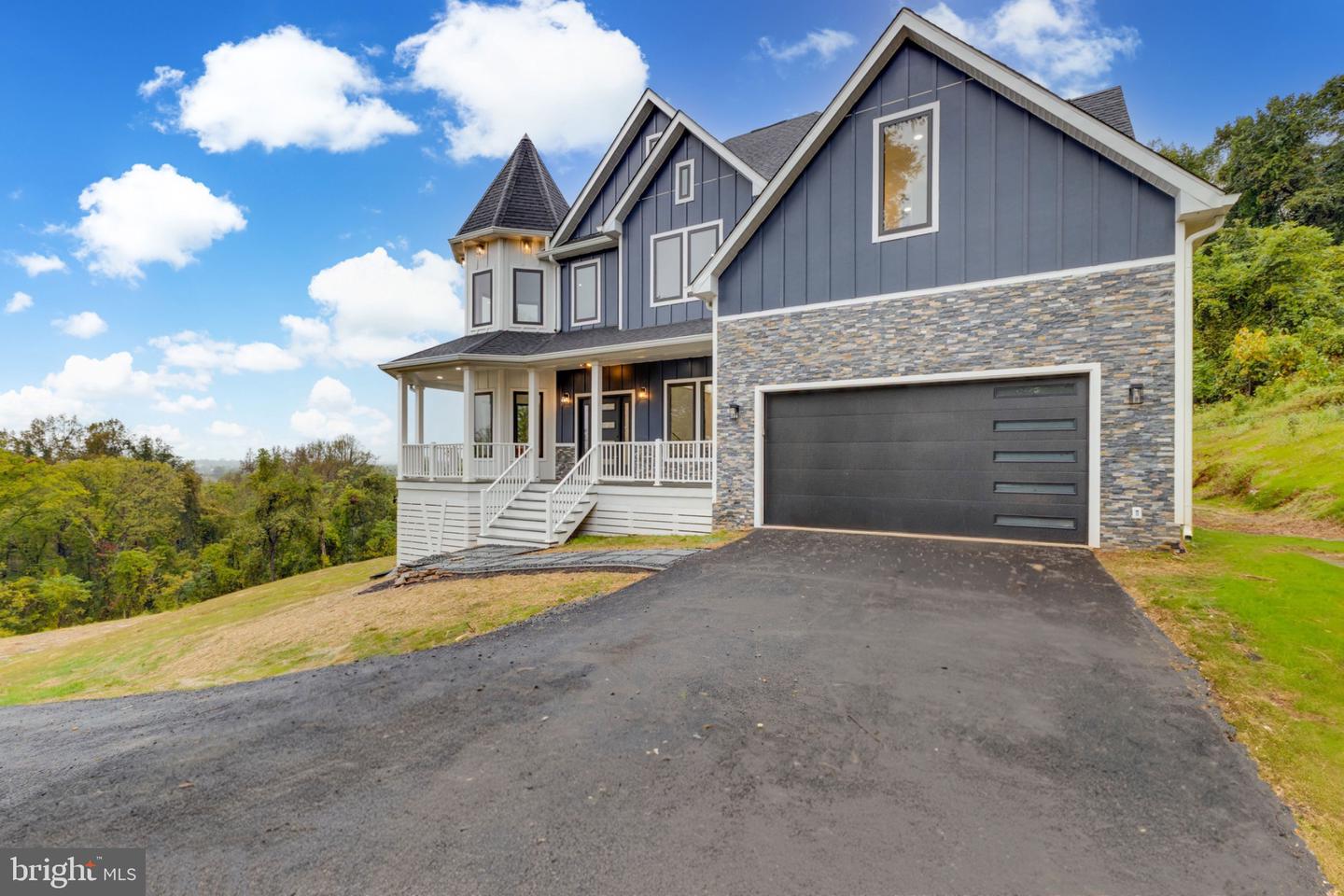 12816 FURNACE MOUNTAIN RD, LOVETTSVILLE, Virginia 20180, 5 Bedrooms Bedrooms, 10 Rooms Rooms,4 BathroomsBathrooms,Residential,For sale,12816 FURNACE MOUNTAIN RD,VALO2103654 MLS # VALO2103654