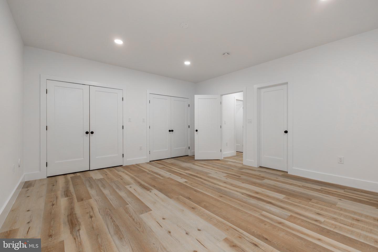 12816 FURNACE MOUNTAIN RD, LOVETTSVILLE, Virginia 20180, 5 Bedrooms Bedrooms, 10 Rooms Rooms,4 BathroomsBathrooms,Residential,For sale,12816 FURNACE MOUNTAIN RD,VALO2103654 MLS # VALO2103654