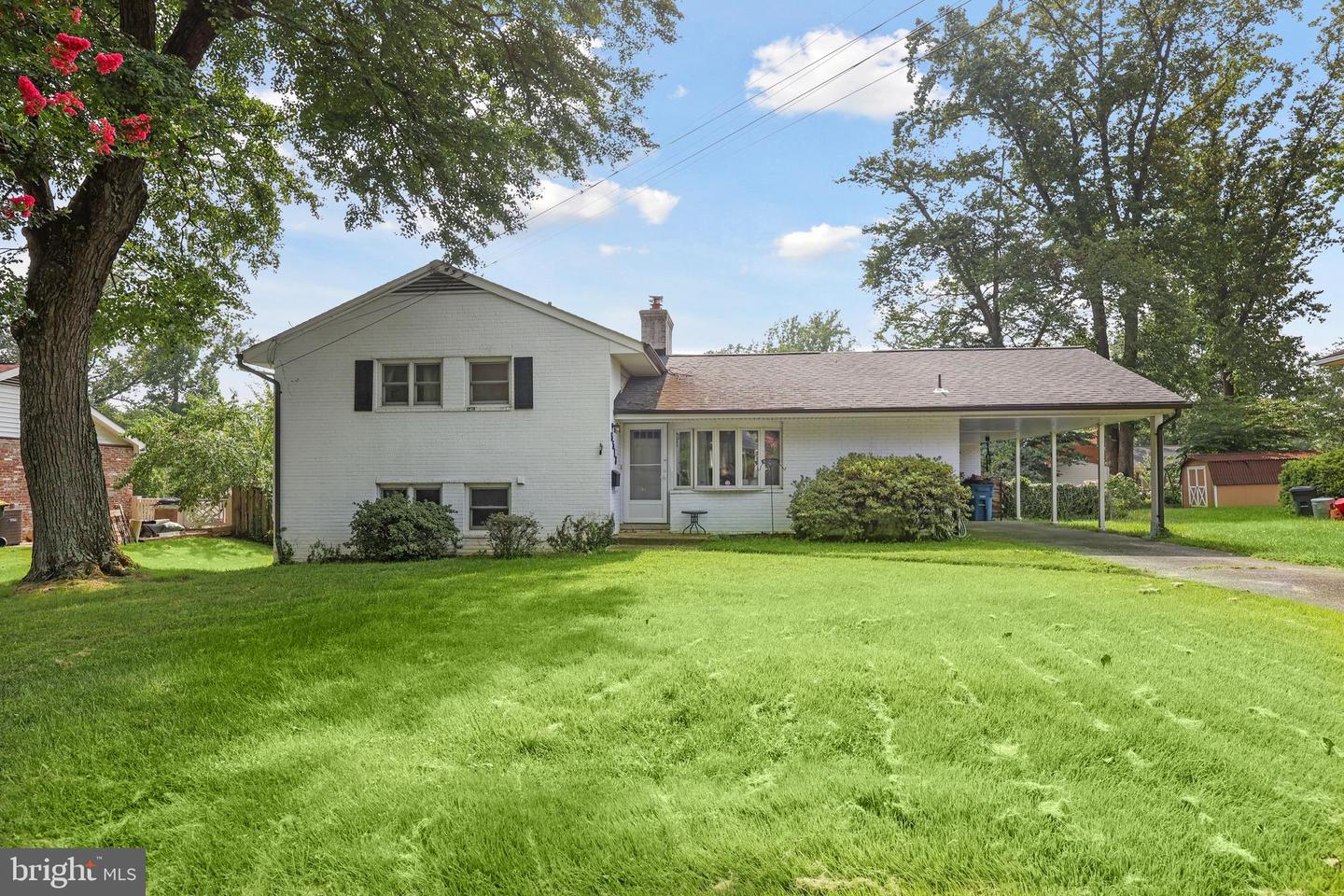 5513 HINTON ST, SPRINGFIELD, Virginia 22151, 4 Bedrooms Bedrooms, ,2 BathroomsBathrooms,Residential,For sale,5513 HINTON ST,VAFX2260112 MLS # VAFX2260112