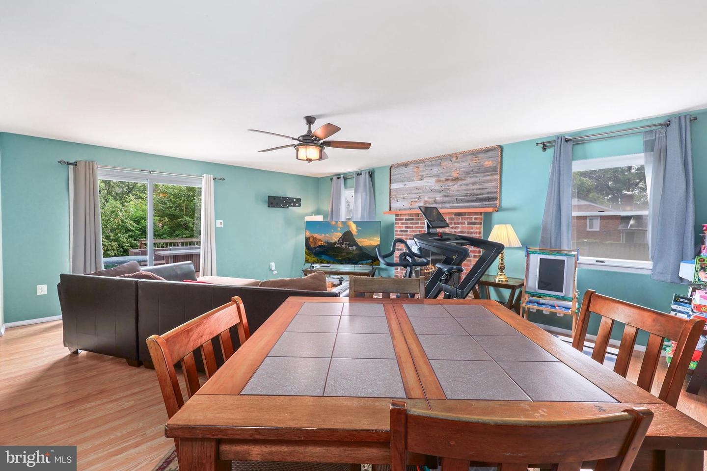 5513 HINTON ST, SPRINGFIELD, Virginia 22151, 4 Bedrooms Bedrooms, ,2 BathroomsBathrooms,Residential,For sale,5513 HINTON ST,VAFX2260112 MLS # VAFX2260112