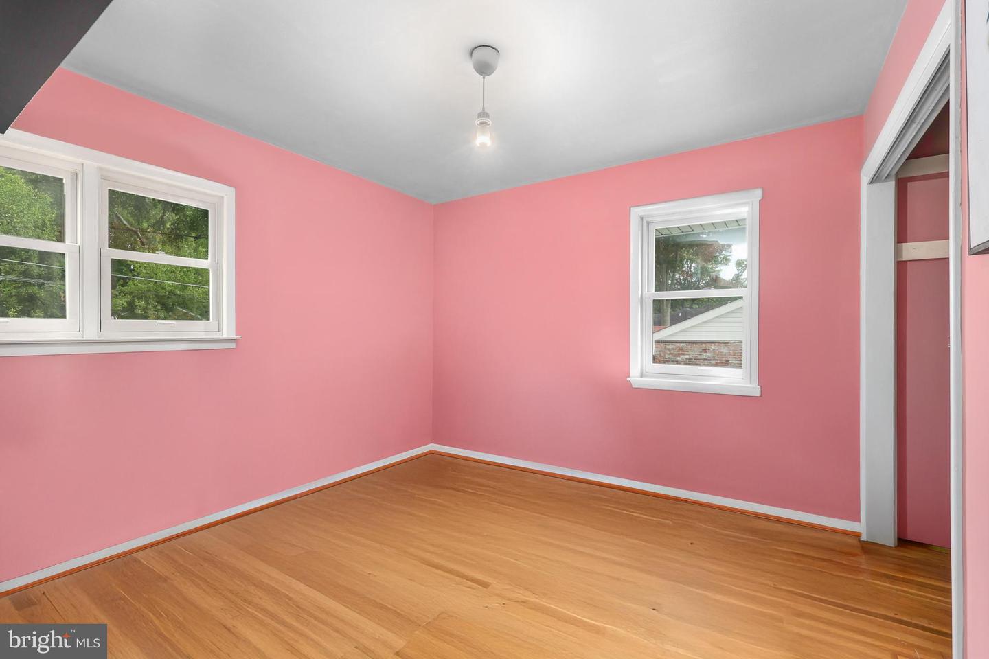 5513 HINTON ST, SPRINGFIELD, Virginia 22151, 4 Bedrooms Bedrooms, ,2 BathroomsBathrooms,Residential,For sale,5513 HINTON ST,VAFX2260112 MLS # VAFX2260112