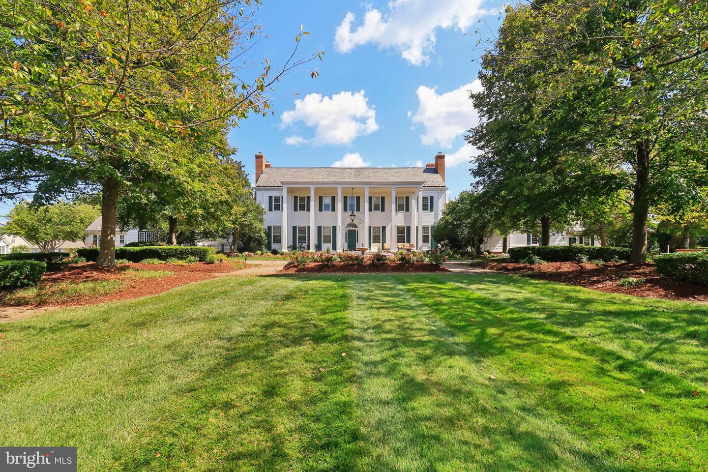 6824 DERBY RUN WAY, GAINESVILLE, Virginia 20155, 3 Bedrooms Bedrooms, ,3 BathroomsBathrooms,Residential,For sale,6824 DERBY RUN WAY,VAPW2101182 MLS # VAPW2101182