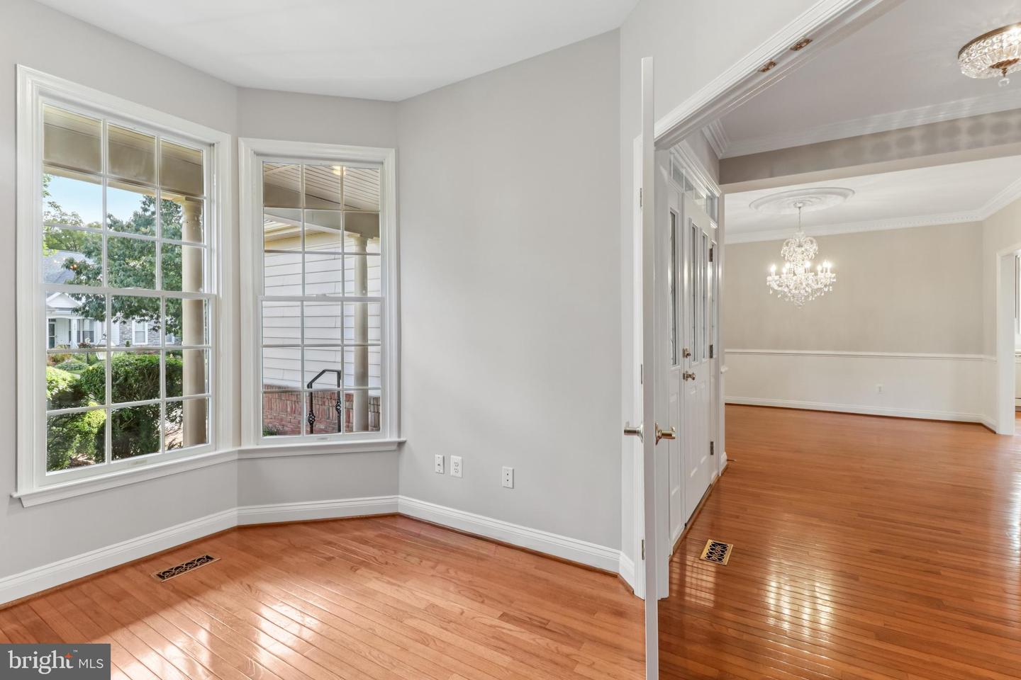 6824 DERBY RUN WAY, GAINESVILLE, Virginia 20155, 3 Bedrooms Bedrooms, ,3 BathroomsBathrooms,Residential,For sale,6824 DERBY RUN WAY,VAPW2101182 MLS # VAPW2101182