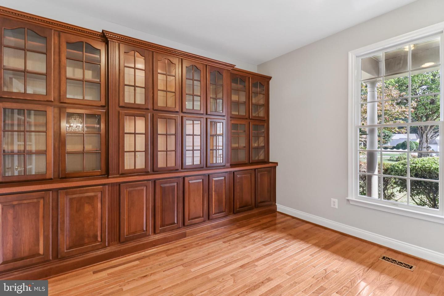 6824 DERBY RUN WAY, GAINESVILLE, Virginia 20155, 3 Bedrooms Bedrooms, ,3 BathroomsBathrooms,Residential,For sale,6824 DERBY RUN WAY,VAPW2101182 MLS # VAPW2101182