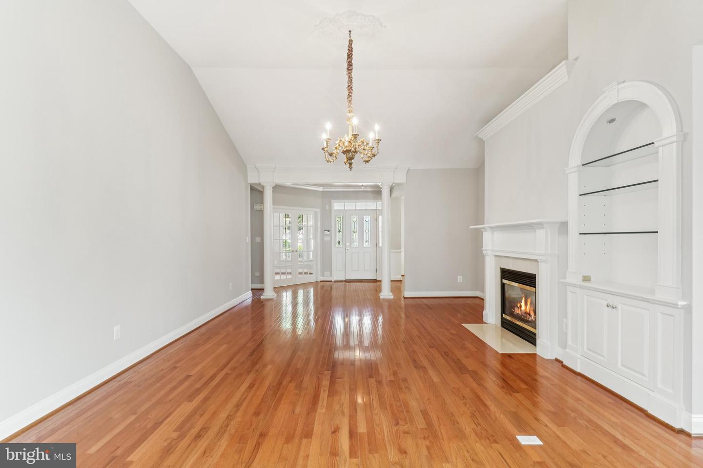 6824 DERBY RUN WAY, GAINESVILLE, Virginia 20155, 3 Bedrooms Bedrooms, ,3 BathroomsBathrooms,Residential,For sale,6824 DERBY RUN WAY,VAPW2101182 MLS # VAPW2101182