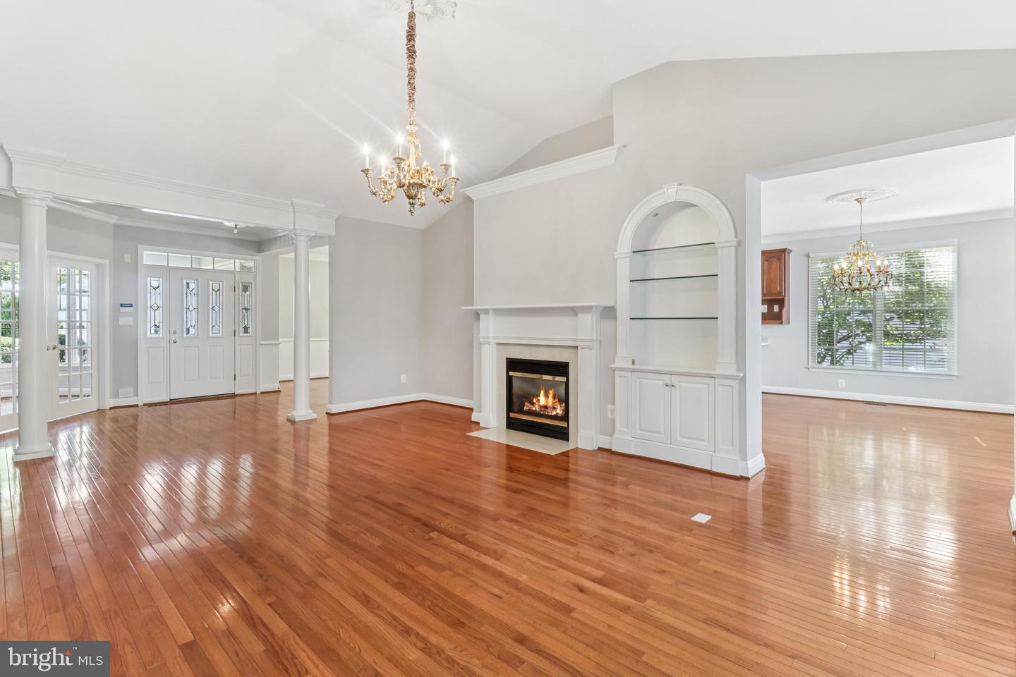 6824 DERBY RUN WAY, GAINESVILLE, Virginia 20155, 3 Bedrooms Bedrooms, ,3 BathroomsBathrooms,Residential,For sale,6824 DERBY RUN WAY,VAPW2101182 MLS # VAPW2101182