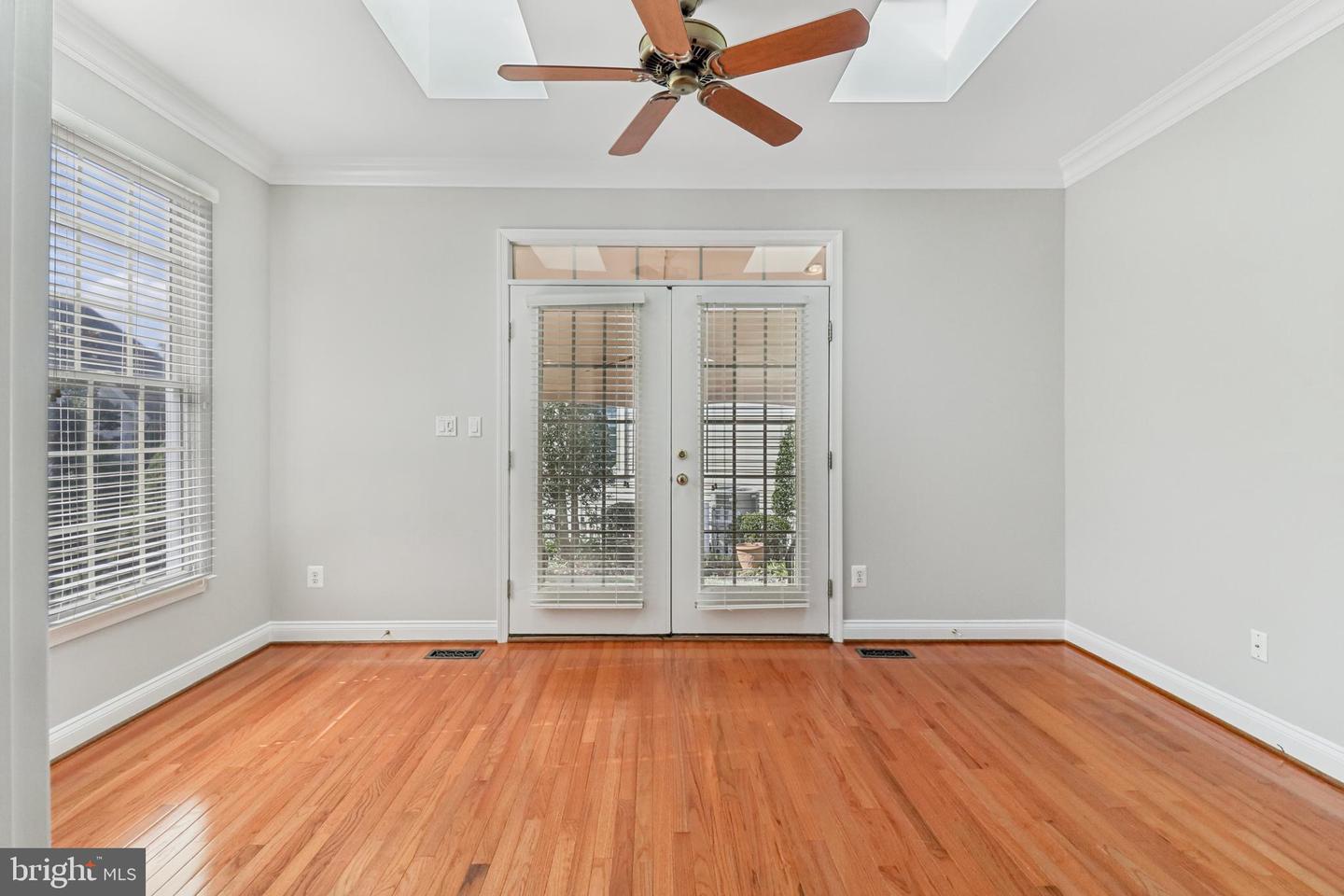 6824 DERBY RUN WAY, GAINESVILLE, Virginia 20155, 3 Bedrooms Bedrooms, ,3 BathroomsBathrooms,Residential,For sale,6824 DERBY RUN WAY,VAPW2101182 MLS # VAPW2101182
