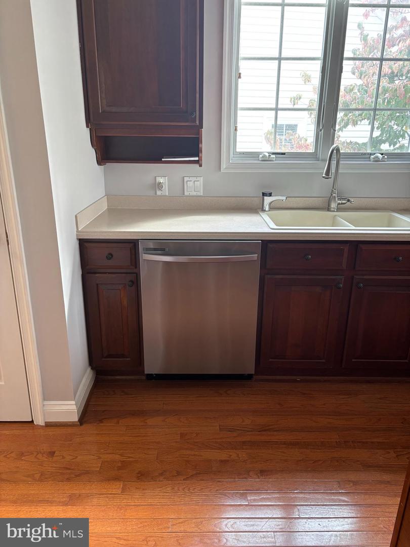 6824 DERBY RUN WAY, GAINESVILLE, Virginia 20155, 3 Bedrooms Bedrooms, ,3 BathroomsBathrooms,Residential,For sale,6824 DERBY RUN WAY,VAPW2101182 MLS # VAPW2101182