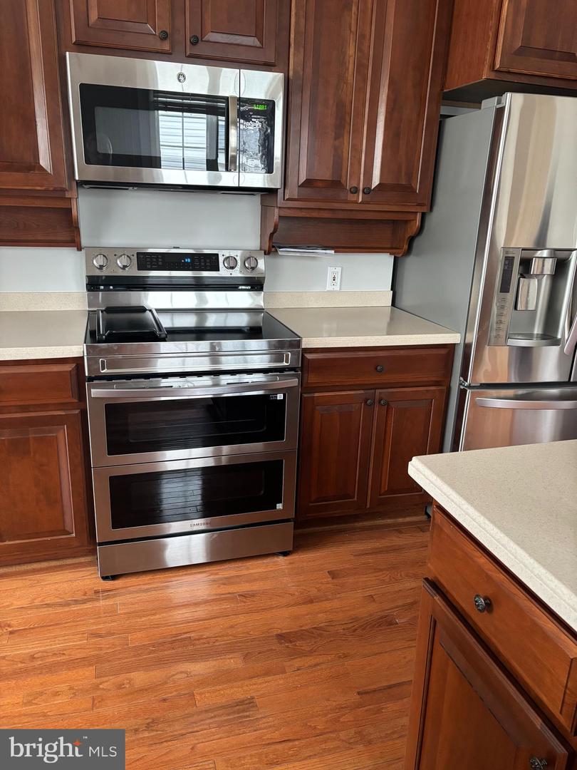 6824 DERBY RUN WAY, GAINESVILLE, Virginia 20155, 3 Bedrooms Bedrooms, ,3 BathroomsBathrooms,Residential,For sale,6824 DERBY RUN WAY,VAPW2101182 MLS # VAPW2101182