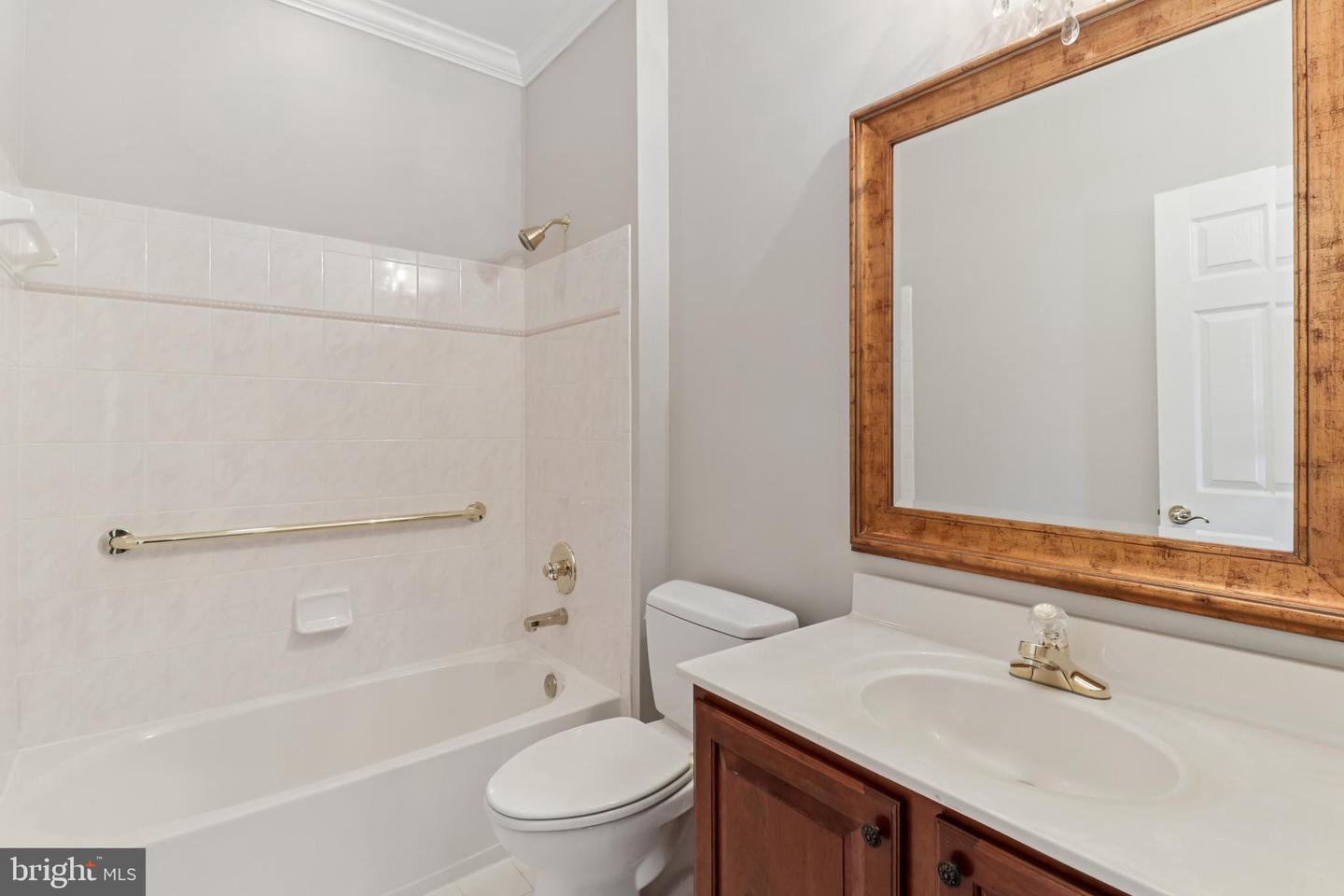 6824 DERBY RUN WAY, GAINESVILLE, Virginia 20155, 3 Bedrooms Bedrooms, ,3 BathroomsBathrooms,Residential,For sale,6824 DERBY RUN WAY,VAPW2101182 MLS # VAPW2101182