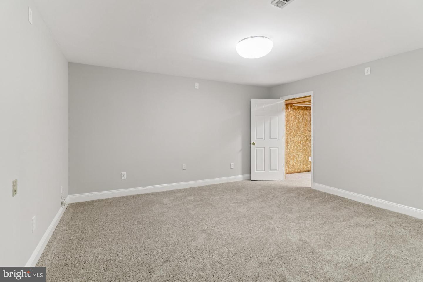 6824 DERBY RUN WAY, GAINESVILLE, Virginia 20155, 3 Bedrooms Bedrooms, ,3 BathroomsBathrooms,Residential,For sale,6824 DERBY RUN WAY,VAPW2101182 MLS # VAPW2101182