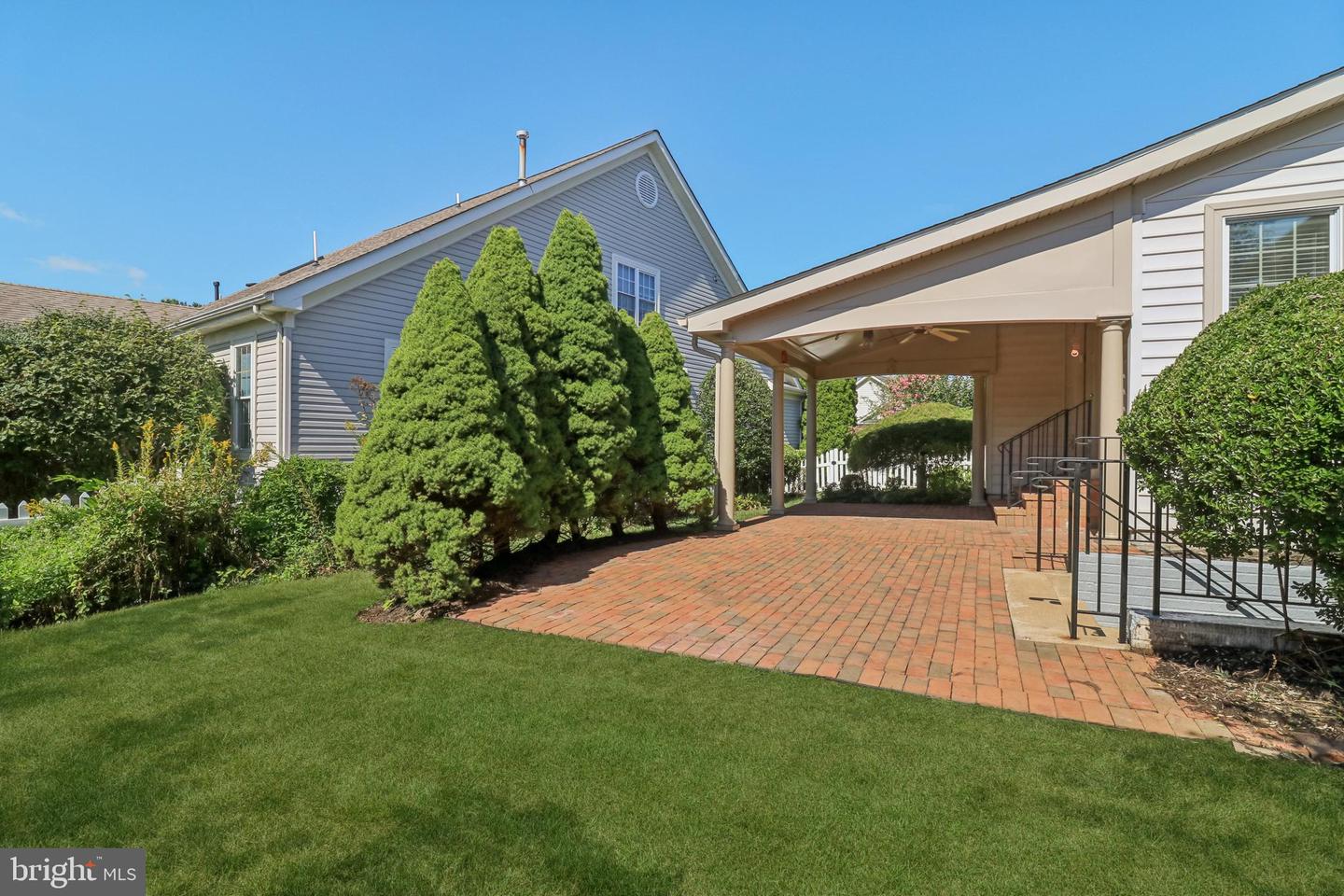 6824 DERBY RUN WAY, GAINESVILLE, Virginia 20155, 3 Bedrooms Bedrooms, ,3 BathroomsBathrooms,Residential,For sale,6824 DERBY RUN WAY,VAPW2101182 MLS # VAPW2101182