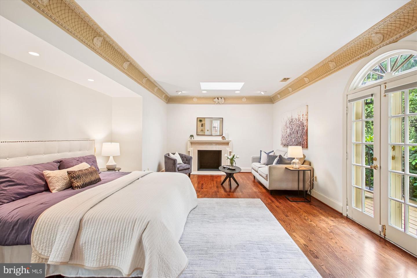 4016 LINNEAN AVE NW, WASHINGTON, District Of Columbia 20008, 4 Bedrooms Bedrooms, ,3 BathroomsBathrooms,Residential,For sale,4016 LINNEAN AVE NW,DCDC2215224 MLS # DCDC2215224