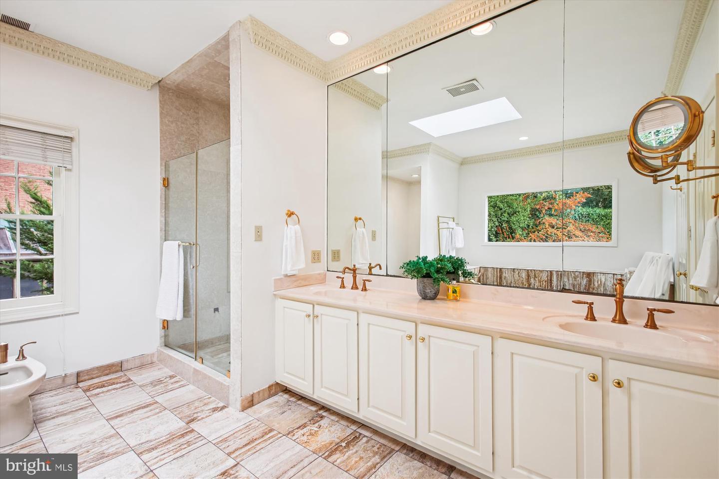 4016 LINNEAN AVE NW, WASHINGTON, District Of Columbia 20008, 4 Bedrooms Bedrooms, ,3 BathroomsBathrooms,Residential,For sale,4016 LINNEAN AVE NW,DCDC2215224 MLS # DCDC2215224