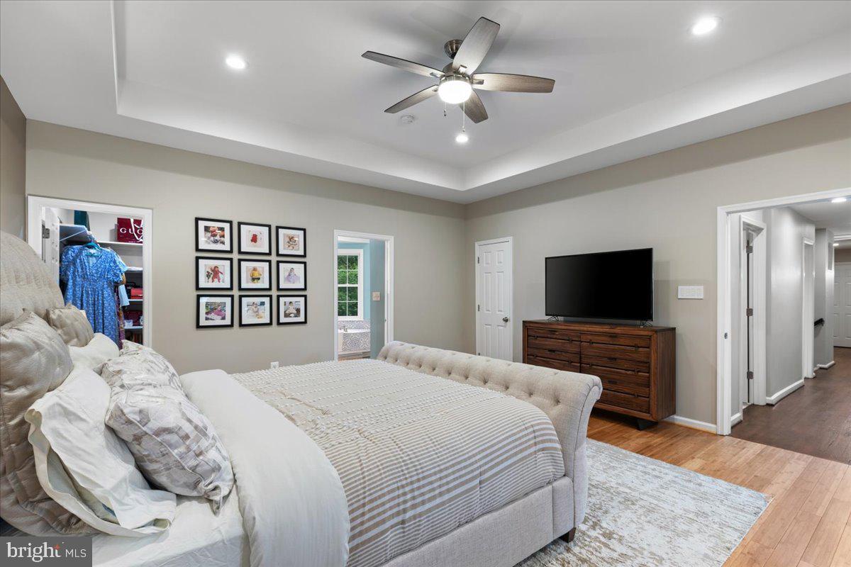 9472 LAPSTRAKE LN, BURKE, Virginia 22015, 7 Bedrooms Bedrooms, ,5 BathroomsBathrooms,Residential,For sale,9472 LAPSTRAKE LN,VAFX2261460 MLS # VAFX2261460