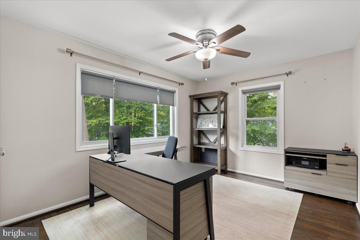 9472 LAPSTRAKE LN, BURKE, Virginia 22015, 7 Bedrooms Bedrooms, ,5 BathroomsBathrooms,Residential,For sale,9472 LAPSTRAKE LN,VAFX2261460 MLS # VAFX2261460