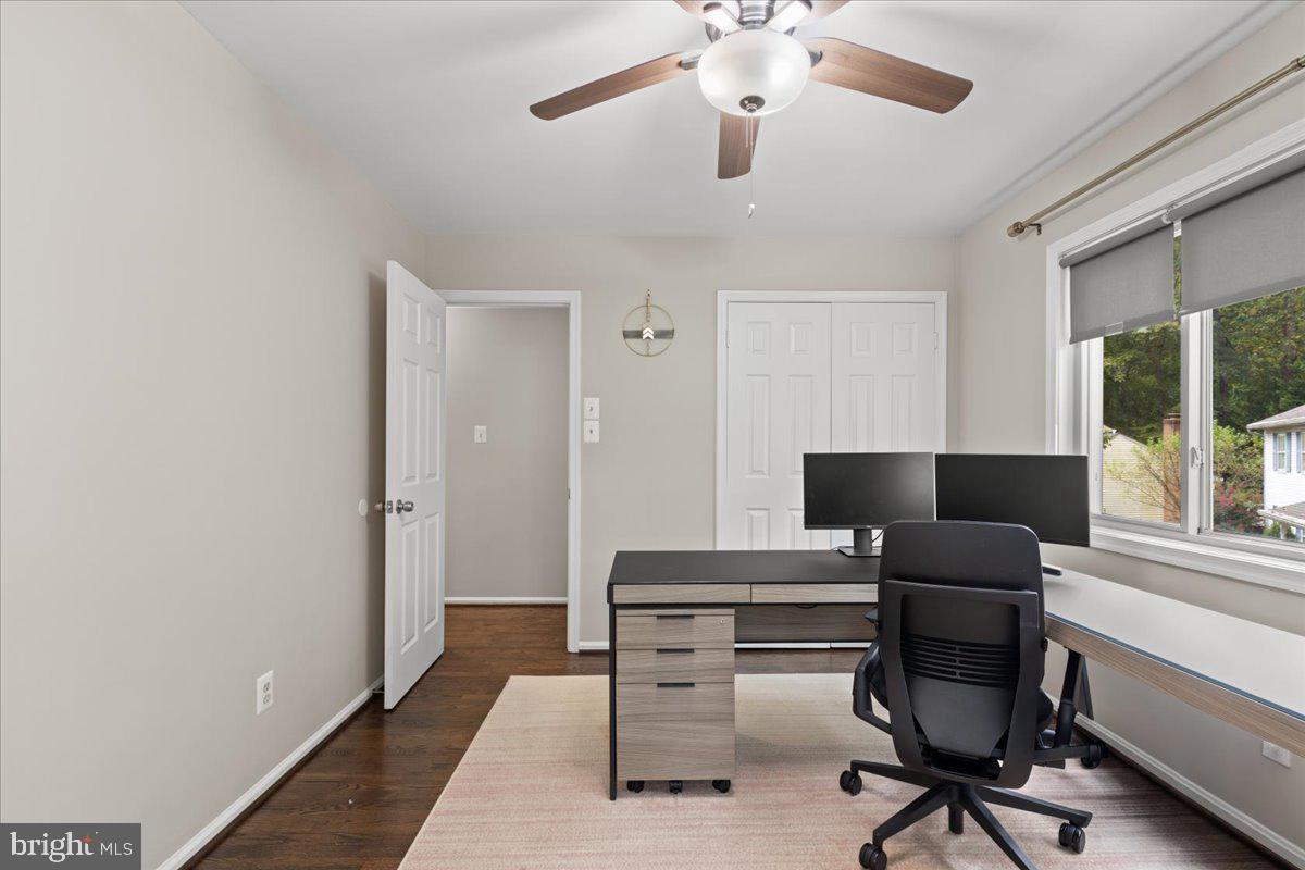 9472 LAPSTRAKE LN, BURKE, Virginia 22015, 7 Bedrooms Bedrooms, ,5 BathroomsBathrooms,Residential,For sale,9472 LAPSTRAKE LN,VAFX2261460 MLS # VAFX2261460