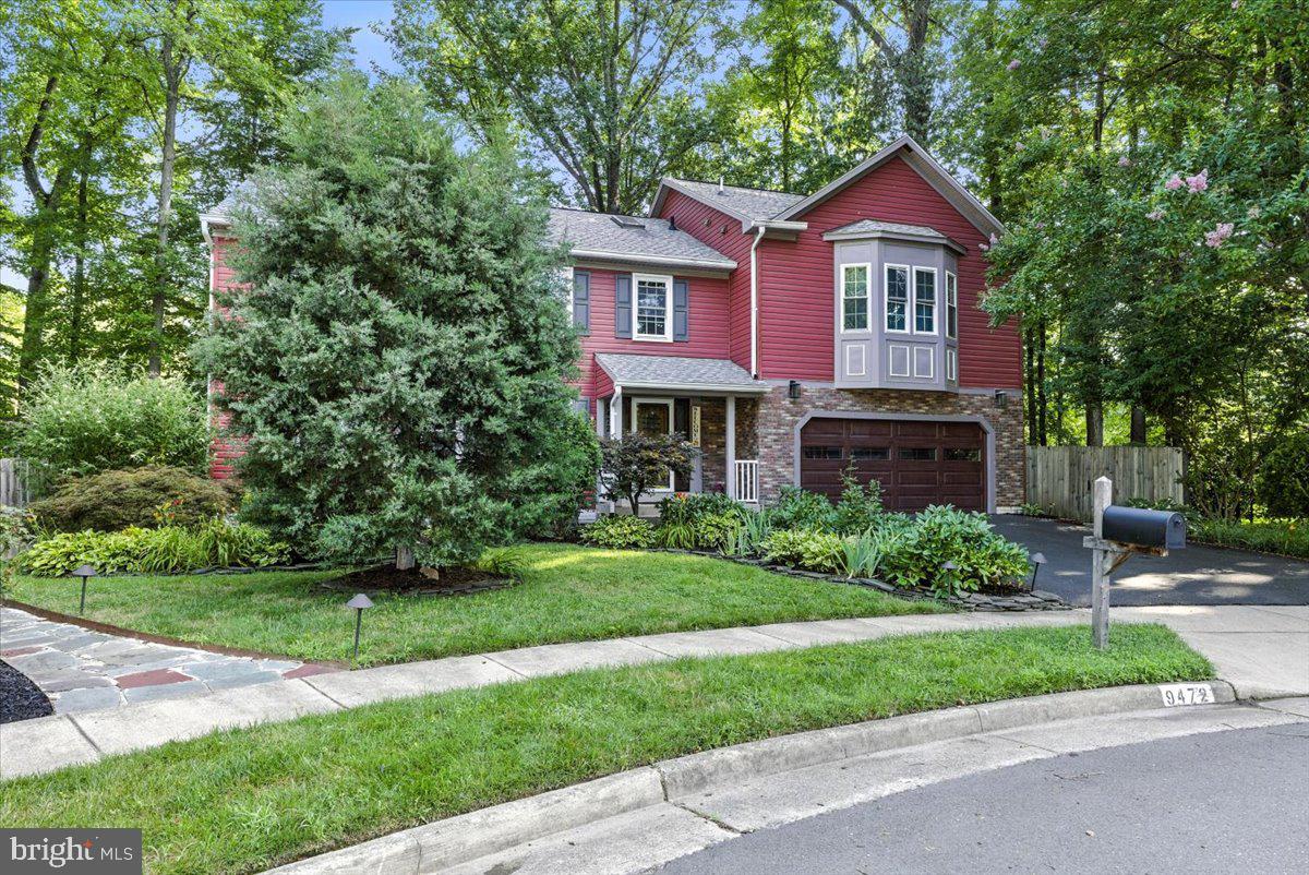 9472 LAPSTRAKE LN, BURKE, Virginia 22015, 7 Bedrooms Bedrooms, ,5 BathroomsBathrooms,Residential,For sale,9472 LAPSTRAKE LN,VAFX2261460 MLS # VAFX2261460