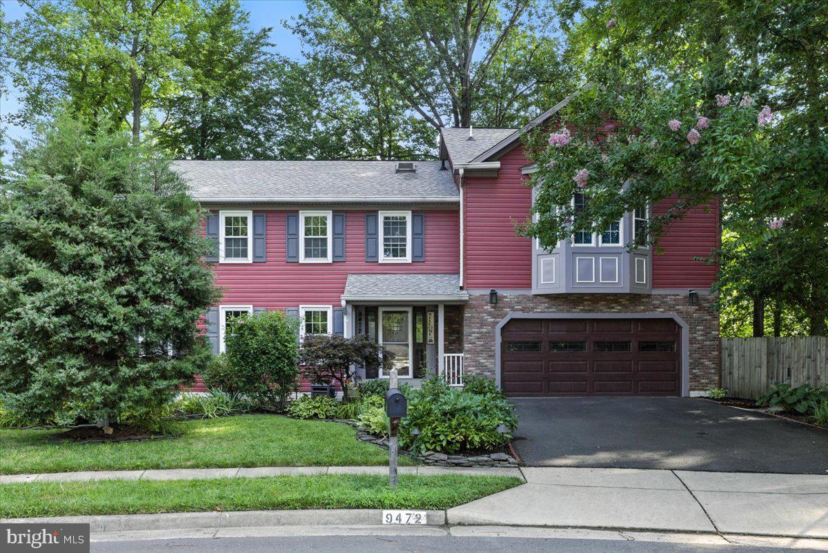 9472 LAPSTRAKE LN, BURKE, Virginia 22015, 7 Bedrooms Bedrooms, ,5 BathroomsBathrooms,Residential,For sale,9472 LAPSTRAKE LN,VAFX2261460 MLS # VAFX2261460