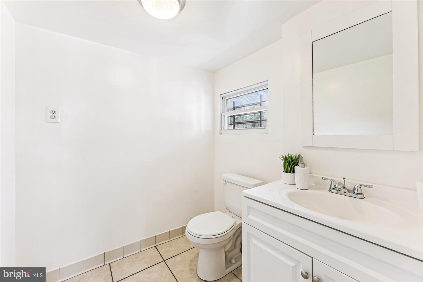 4225 MEADE ST NE, WASHINGTON, District Of Columbia 20019, 5 Bedrooms Bedrooms, ,2 BathroomsBathrooms,Residential,For sale,4225 MEADE ST NE,DCDC2216186 MLS # DCDC2216186