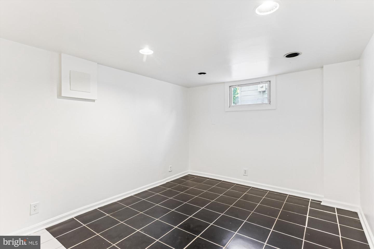 4225 MEADE ST NE, WASHINGTON, District Of Columbia 20019, 5 Bedrooms Bedrooms, ,2 BathroomsBathrooms,Residential,For sale,4225 MEADE ST NE,DCDC2216186 MLS # DCDC2216186