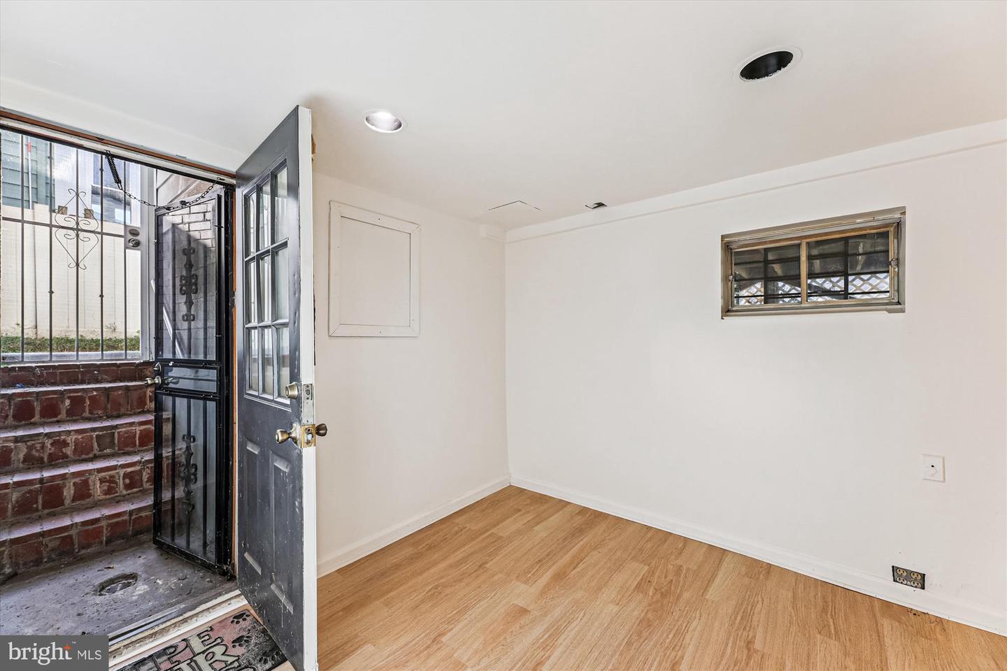 4225 MEADE ST NE, WASHINGTON, District Of Columbia 20019, 5 Bedrooms Bedrooms, ,2 BathroomsBathrooms,Residential,For sale,4225 MEADE ST NE,DCDC2216186 MLS # DCDC2216186