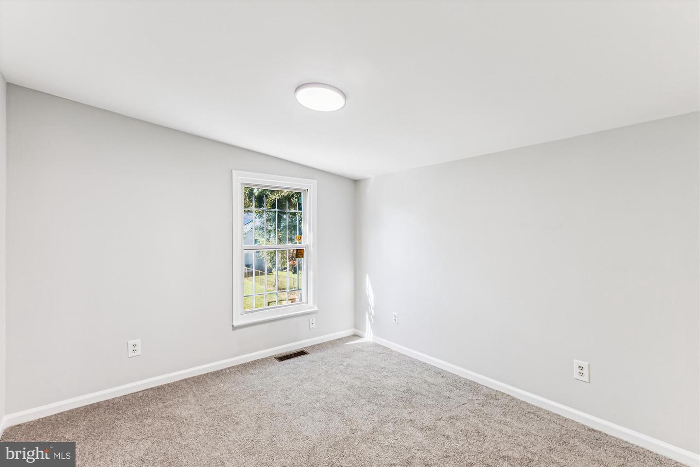 4225 MEADE ST NE, WASHINGTON, District Of Columbia 20019, 5 Bedrooms Bedrooms, ,2 BathroomsBathrooms,Residential,For sale,4225 MEADE ST NE,DCDC2216186 MLS # DCDC2216186