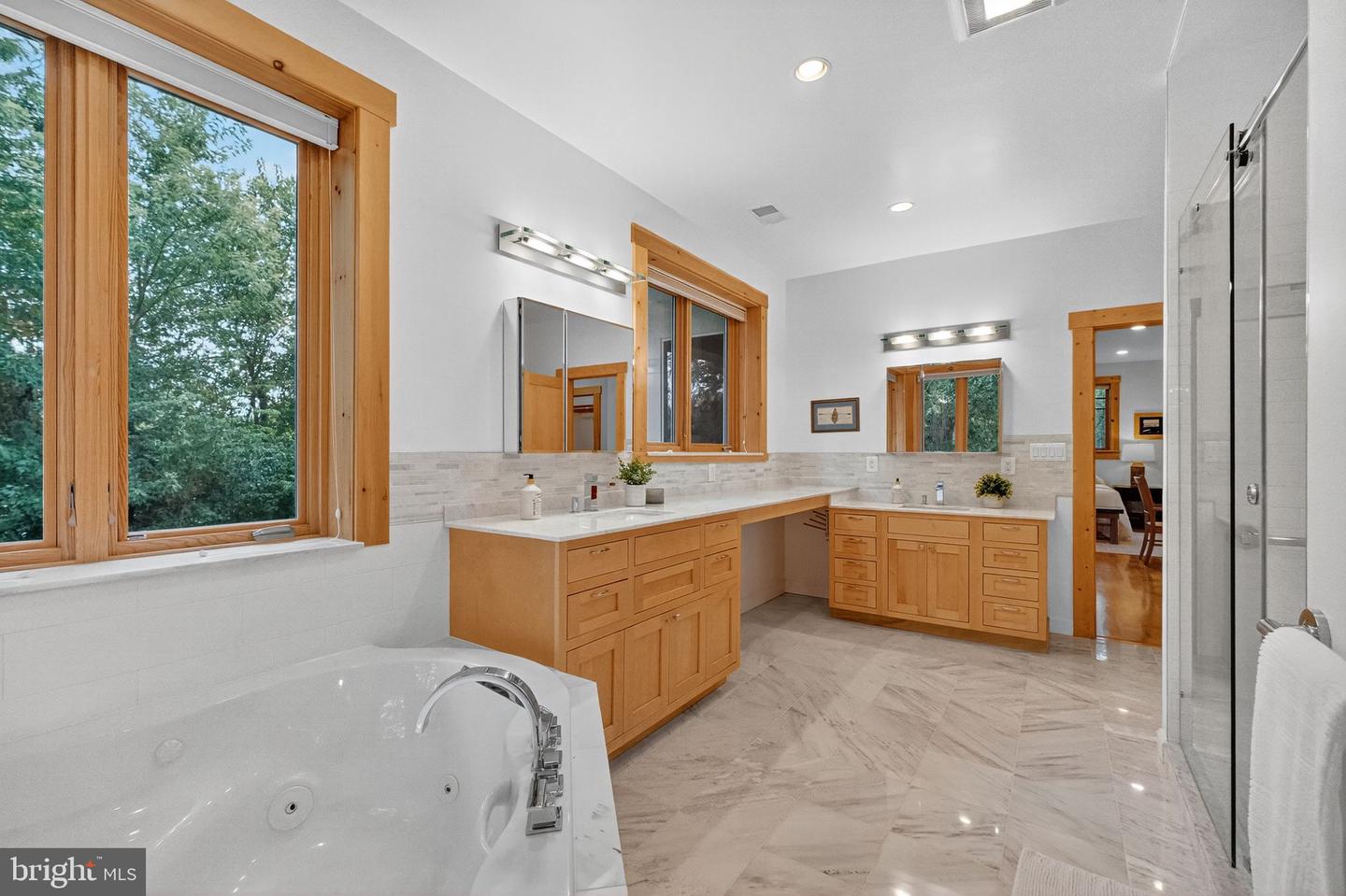 2136 POWHATAN ST, FALLS CHURCH, Virginia 22043, 5 Bedrooms Bedrooms, ,4 BathroomsBathrooms,Residential,For sale,2136 POWHATAN ST,VAFX2262720 MLS # VAFX2262720