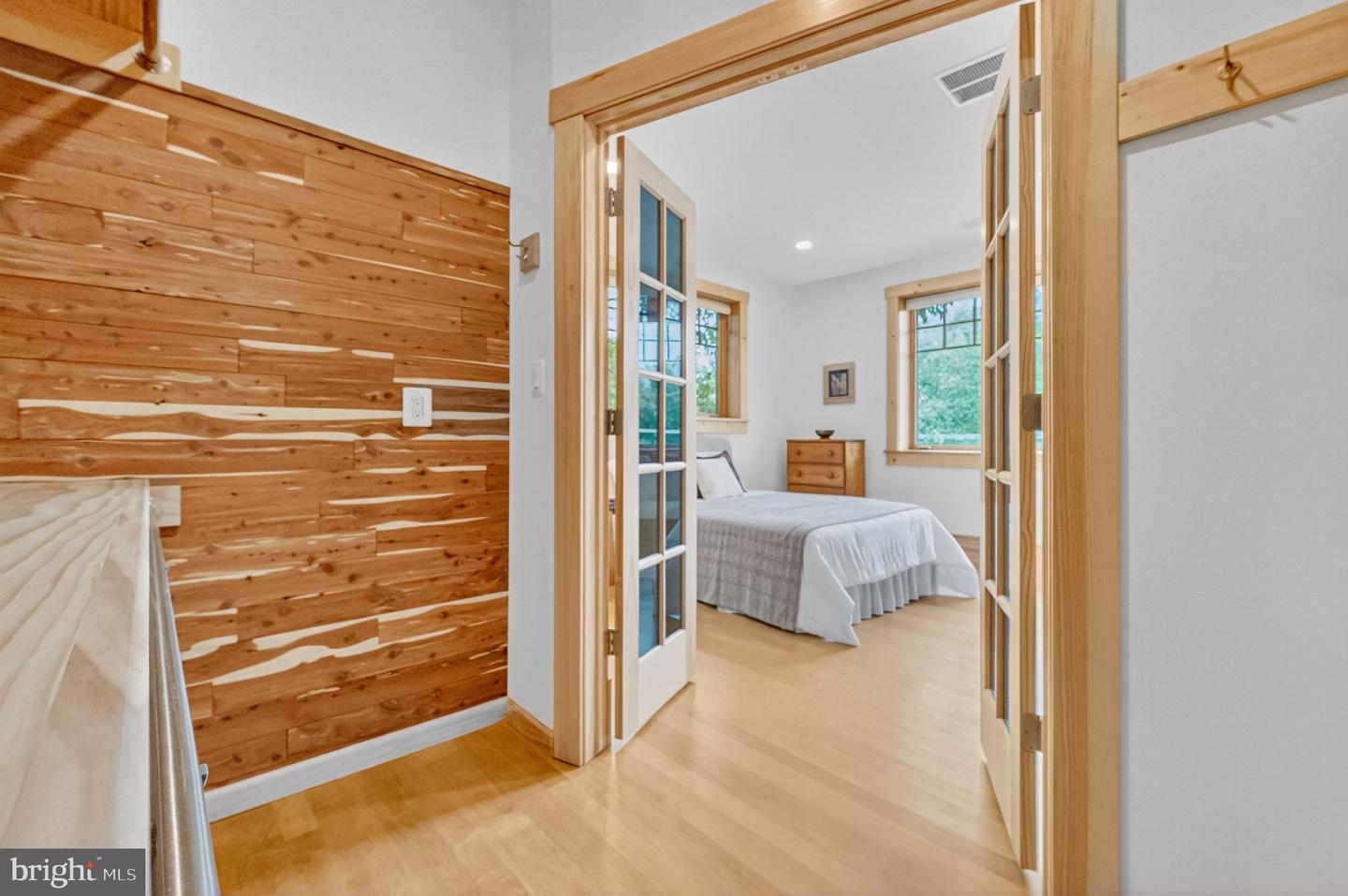 2136 POWHATAN ST, FALLS CHURCH, Virginia 22043, 5 Bedrooms Bedrooms, ,4 BathroomsBathrooms,Residential,For sale,2136 POWHATAN ST,VAFX2262720 MLS # VAFX2262720