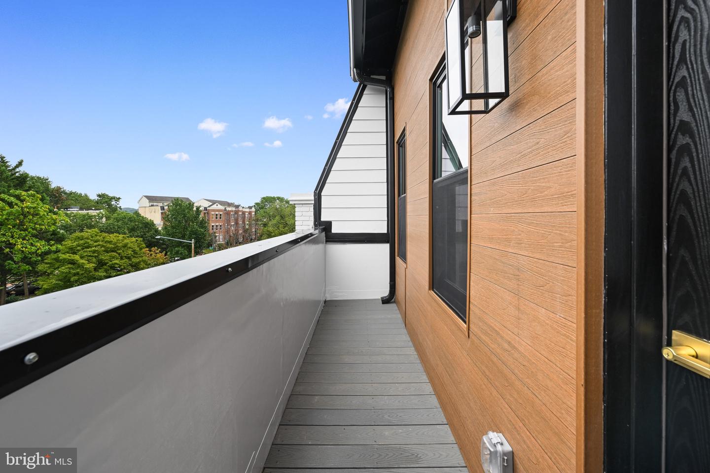 515 KENTUCKY AVE SE, WASHINGTON, District Of Columbia 20003, 5 Bedrooms Bedrooms, ,4 BathroomsBathrooms,Residential,For sale,515 KENTUCKY AVE SE,DCDC2216584 MLS # DCDC2216584 515 KENTUCKY AVE SE, WASHINGTON, District Of Columbia 20003, 5 Bedrooms Bedrooms, ,4 BathroomsBathrooms,Residential,For sale,515 KENTUCKY AVE SE,DCDC2216584 MLS # DCDC2216584