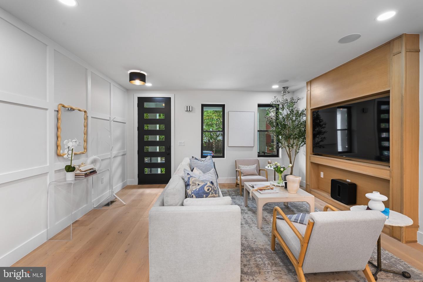 515 KENTUCKY AVE SE, WASHINGTON, District Of Columbia 20003, 5 Bedrooms Bedrooms, ,4 BathroomsBathrooms,Residential,For sale,515 KENTUCKY AVE SE,DCDC2216584 MLS # DCDC2216584 515 KENTUCKY AVE SE, WASHINGTON, District Of Columbia 20003, 5 Bedrooms Bedrooms, ,4 BathroomsBathrooms,Residential,For sale,515 KENTUCKY AVE SE,DCDC2216584 MLS # DCDC2216584