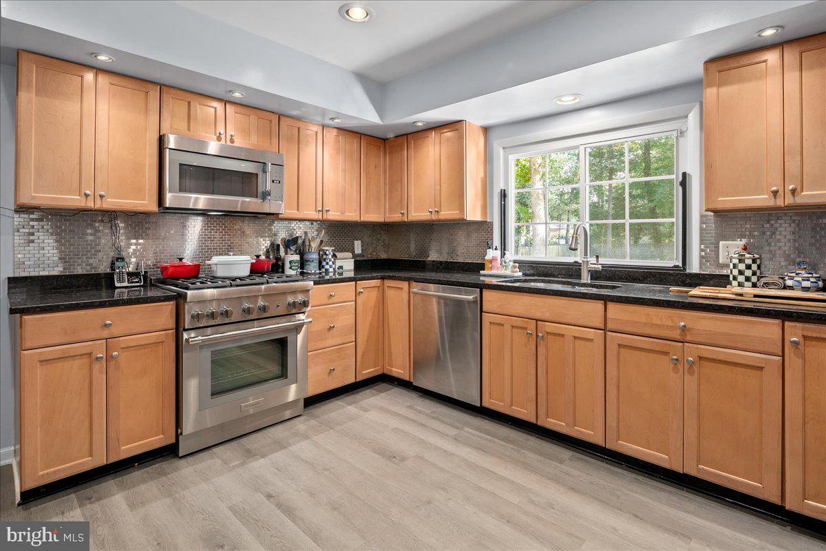 4412 TARPON LN, ALEXANDRIA, Virginia 22309, 5 Bedrooms Bedrooms, ,3 BathroomsBathrooms,Residential,For sale,4412 TARPON LN,VAFX2263838 MLS # VAFX2263838