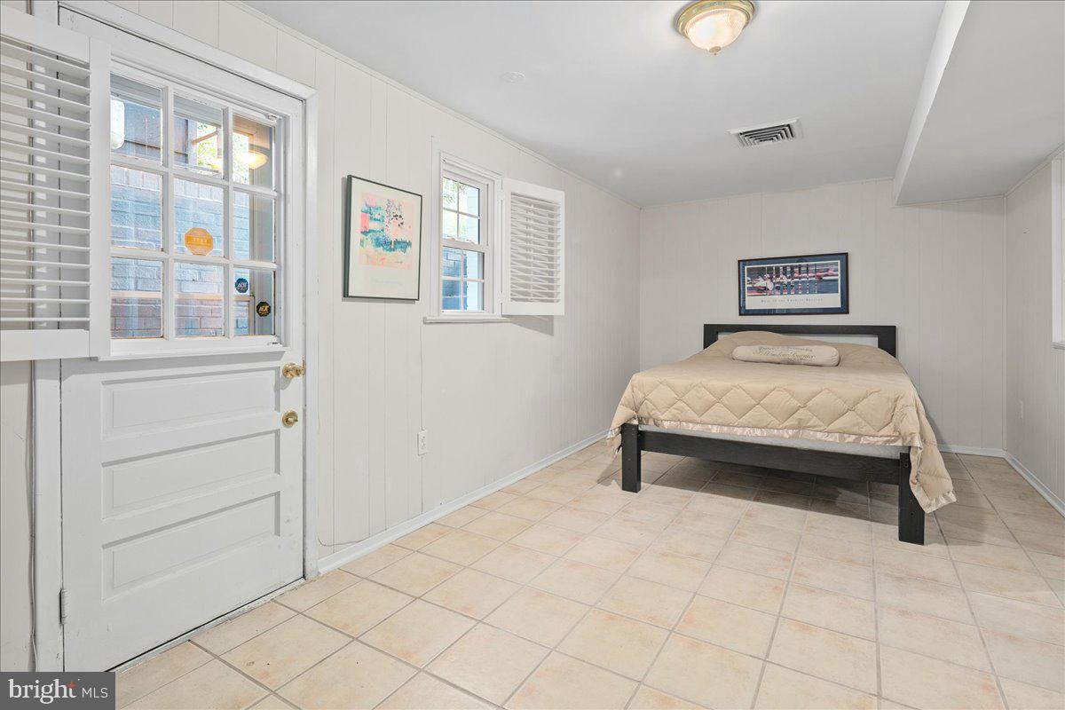 4412 TARPON LN, ALEXANDRIA, Virginia 22309, 5 Bedrooms Bedrooms, ,3 BathroomsBathrooms,Residential,For sale,4412 TARPON LN,VAFX2263838 MLS # VAFX2263838