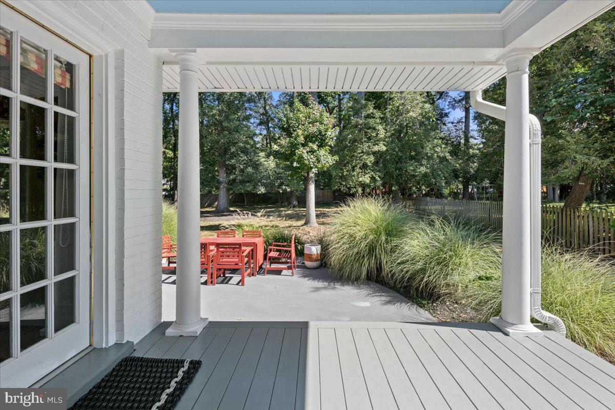 4412 TARPON LN, ALEXANDRIA, Virginia 22309, 5 Bedrooms Bedrooms, ,3 BathroomsBathrooms,Residential,For sale,4412 TARPON LN,VAFX2263838 MLS # VAFX2263838