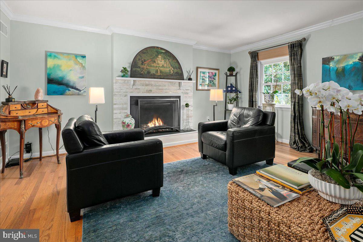 4412 TARPON LN, ALEXANDRIA, Virginia 22309, 5 Bedrooms Bedrooms, ,3 BathroomsBathrooms,Residential,For sale,4412 TARPON LN,VAFX2263838 MLS # VAFX2263838