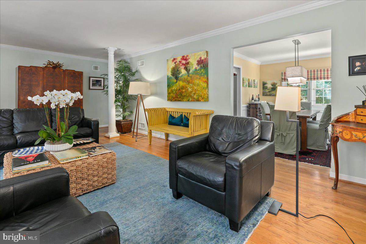 4412 TARPON LN, ALEXANDRIA, Virginia 22309, 5 Bedrooms Bedrooms, ,3 BathroomsBathrooms,Residential,For sale,4412 TARPON LN,VAFX2263838 MLS # VAFX2263838