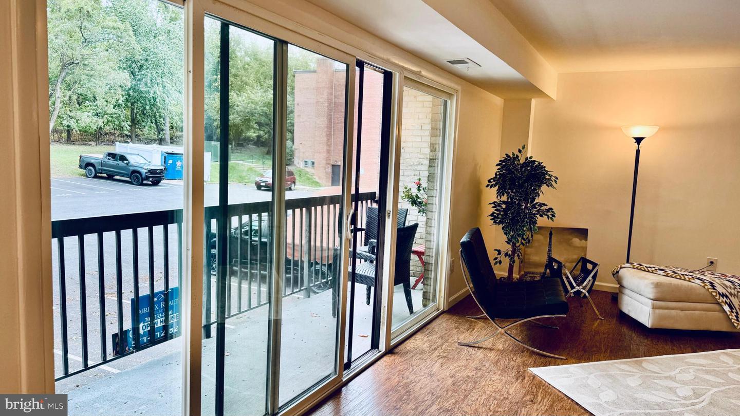 3222 S 28TH ST S #304, ALEXANDRIA, Virginia 22302, 1 Bedroom Bedrooms, 2 Rooms Rooms,1 BathroomBathrooms,Residential,For sale,3222 S 28TH ST S #304,VAAX2049226 MLS # VAAX2049226 3222 S 28TH ST S #304, ALEXANDRIA, Virginia 22302, 1 Bedroom Bedrooms, 2 Rooms Rooms,1 BathroomBathrooms,Residential,For sale,3222 S 28TH ST S #304,VAAX2049226 MLS # VAAX2049226