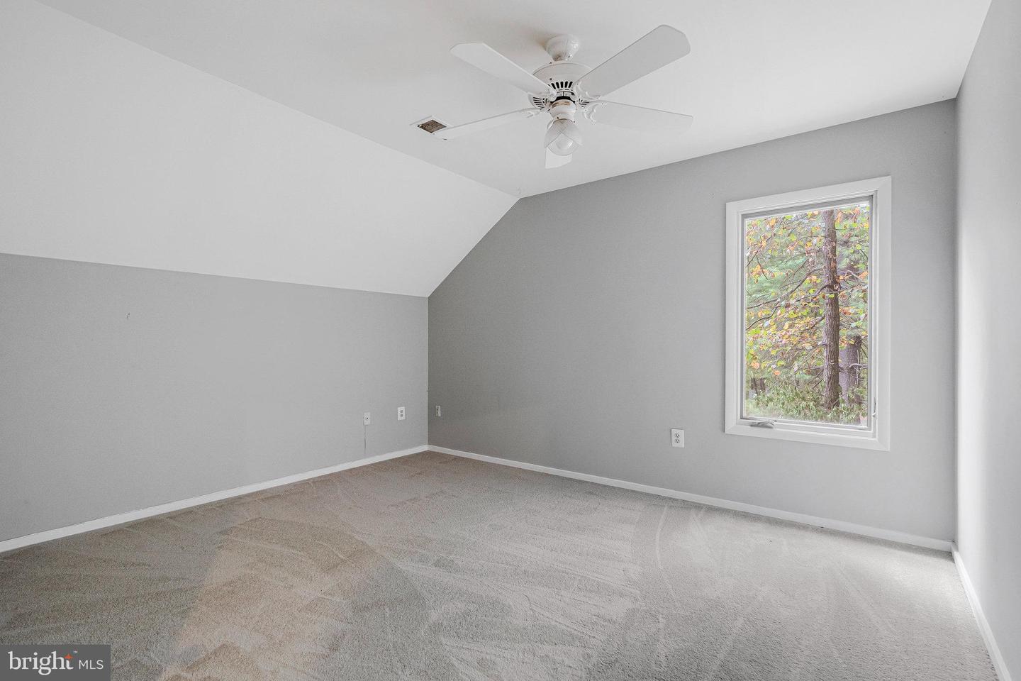 11598 NEWPORT COVE LN, RESTON, Virginia 20194, 6 Bedrooms Bedrooms, ,3 BathroomsBathrooms,Residential,For sale,11598 NEWPORT COVE LN,VAFX2264542 MLS # VAFX2264542