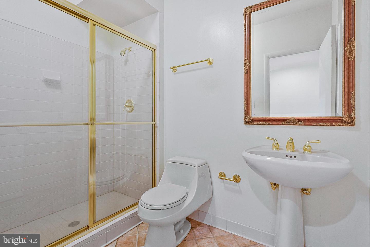 11598 NEWPORT COVE LN, RESTON, Virginia 20194, 6 Bedrooms Bedrooms, ,3 BathroomsBathrooms,Residential,For sale,11598 NEWPORT COVE LN,VAFX2264542 MLS # VAFX2264542